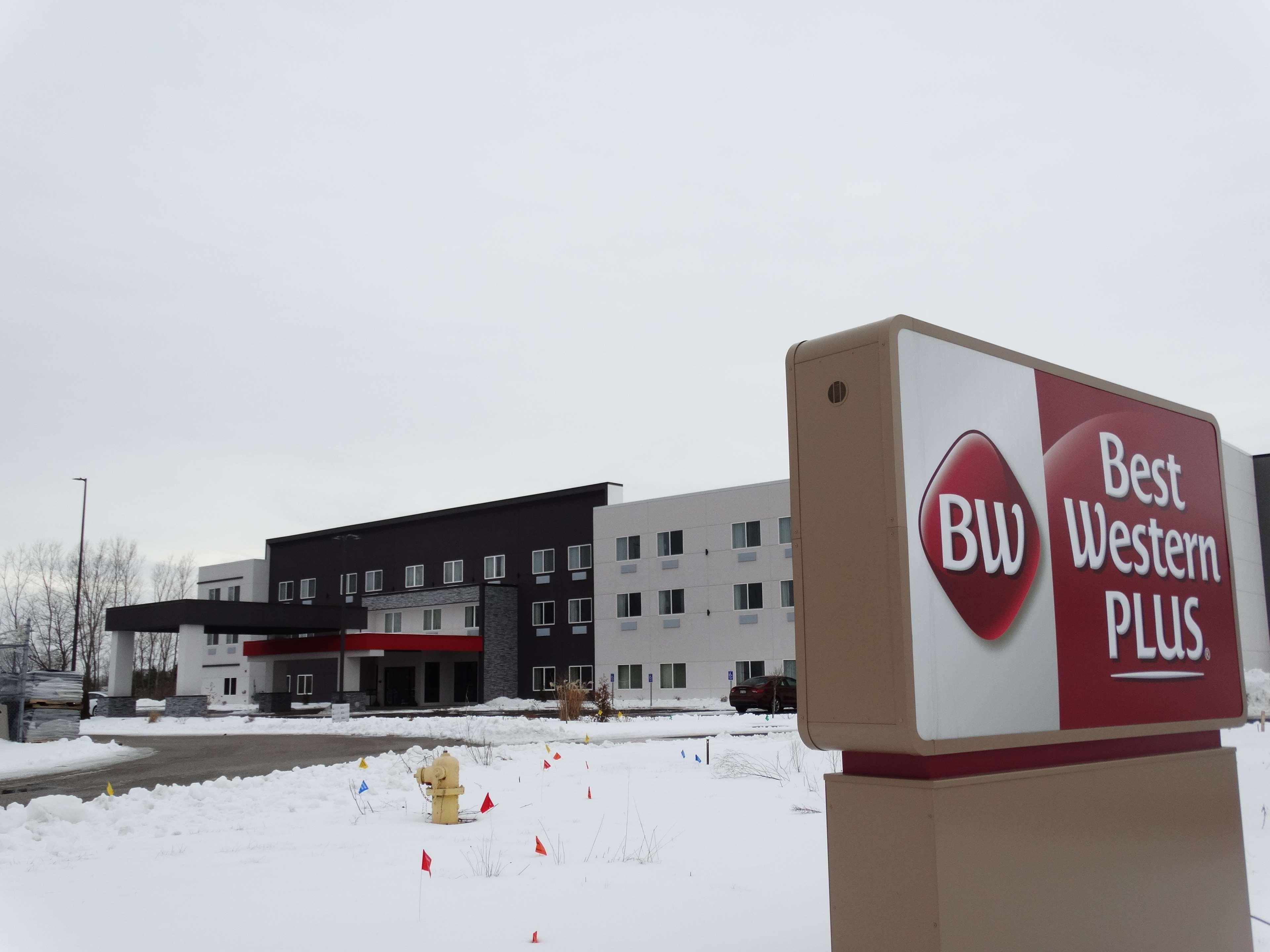 Best Western Plus Wayland Hotel Shelbyville Extérieur photo