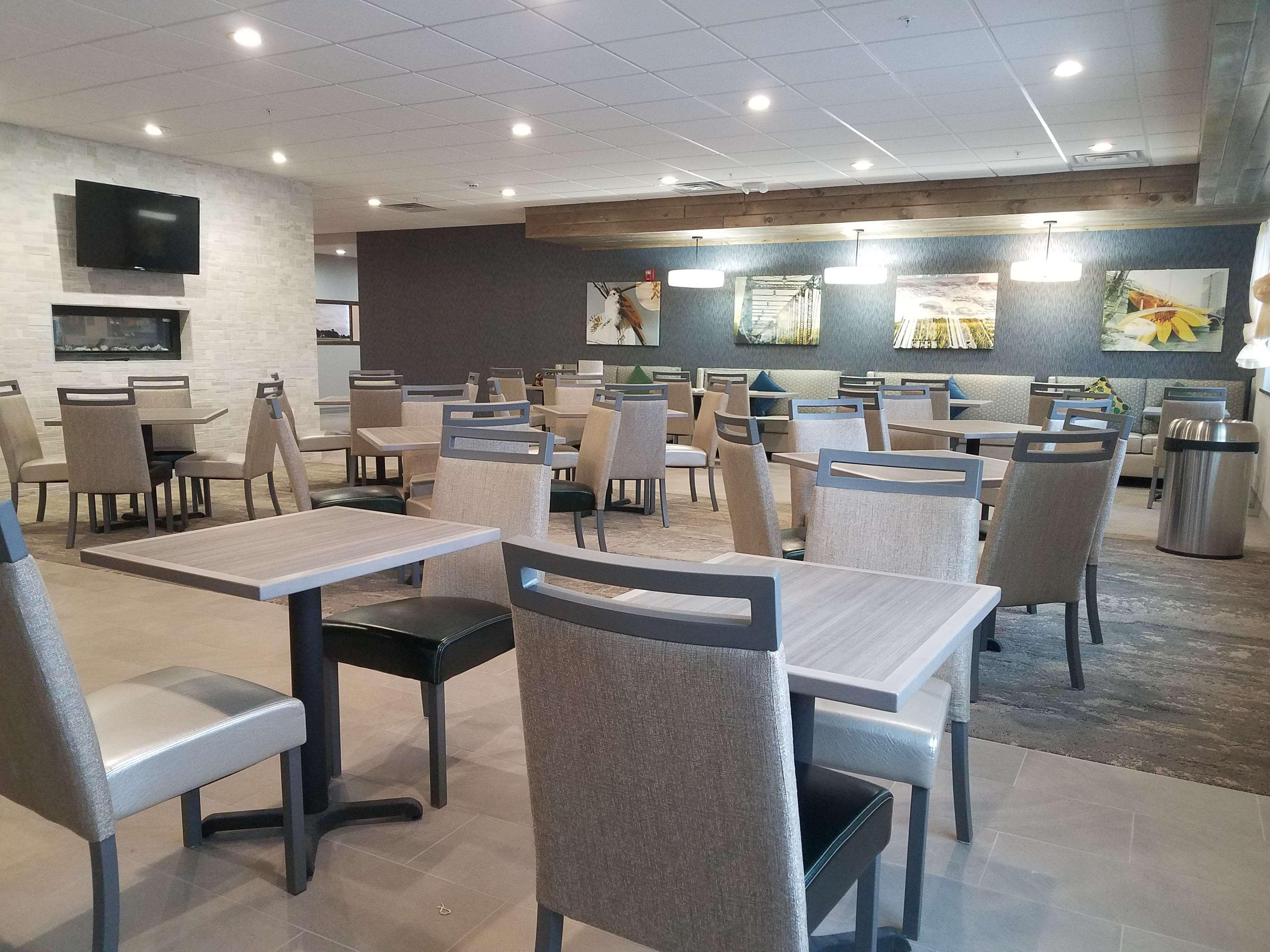 Best Western Plus Wayland Hotel Shelbyville Extérieur photo