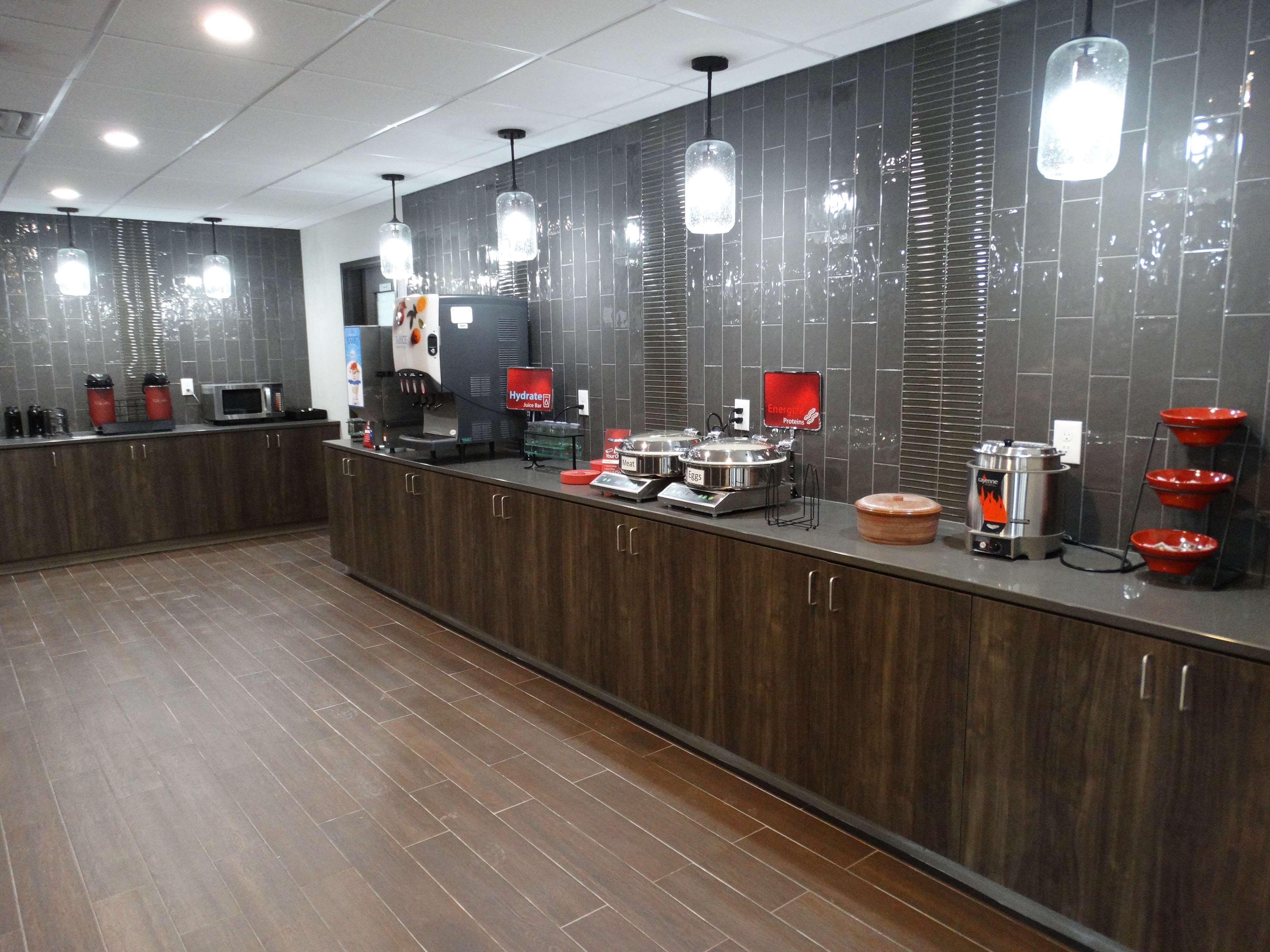 Best Western Plus Wayland Hotel Shelbyville Extérieur photo