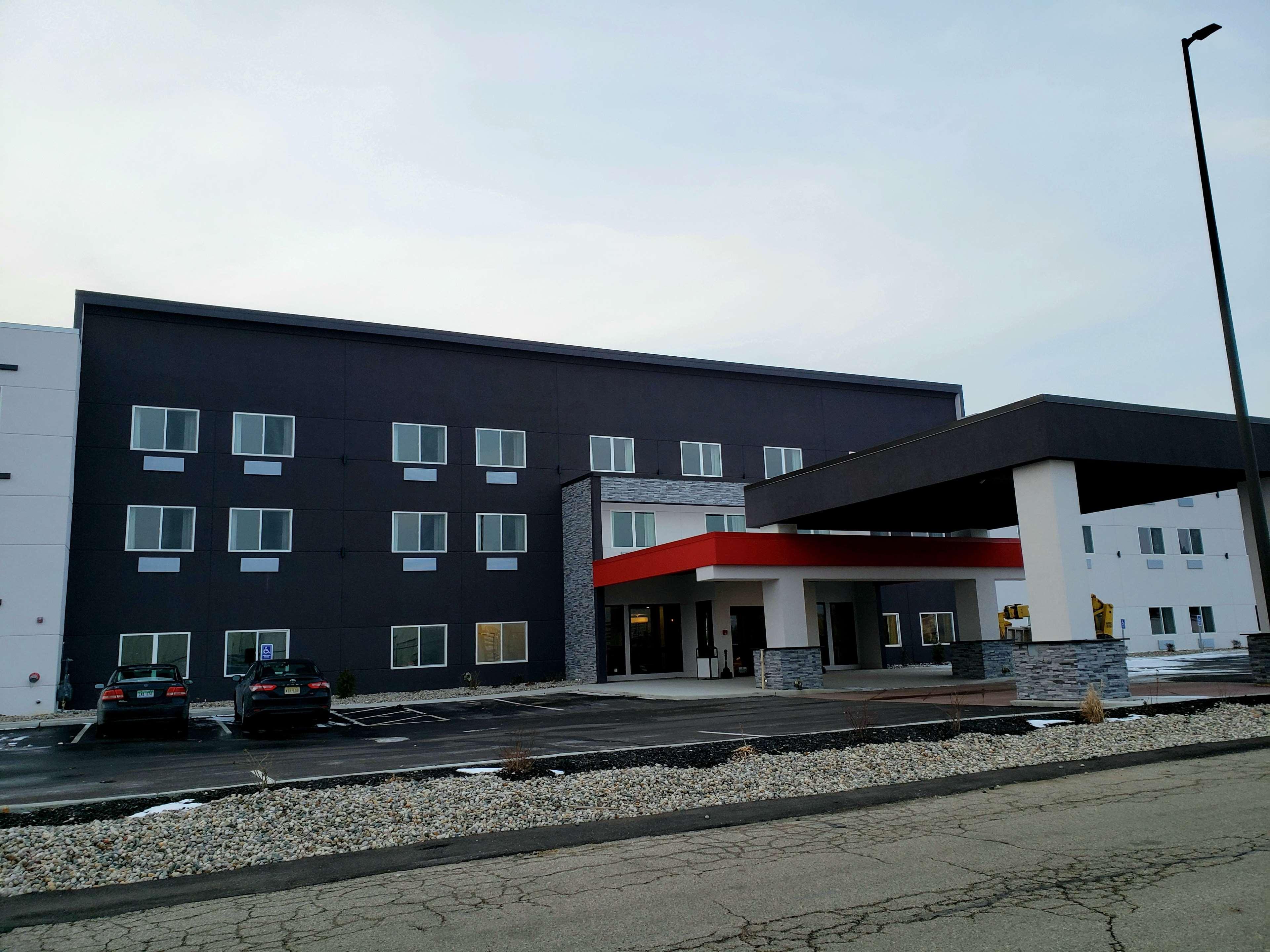 Best Western Plus Wayland Hotel Shelbyville Extérieur photo